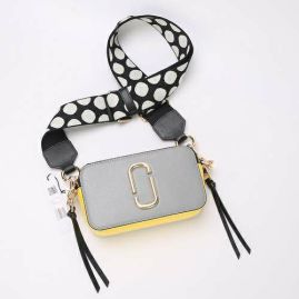 Picture of Jacquemus Lady Handbags _SKUfw151438805fw
